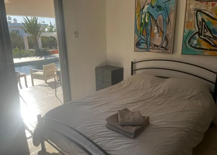 Leda - The Guest Wing ホームステイ