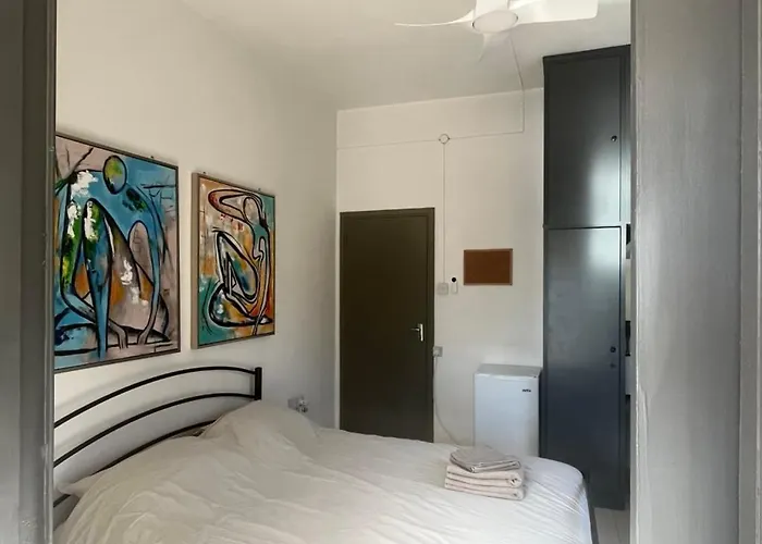 Leda - The Guest Wing * パ フォス