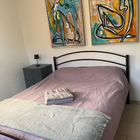 Leda - The Guest Wing *